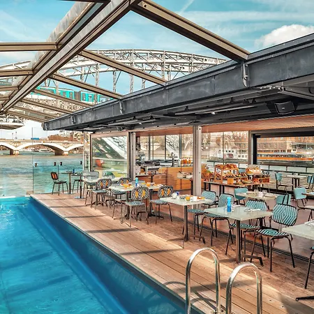 Hotel OFF Paris Seine-2